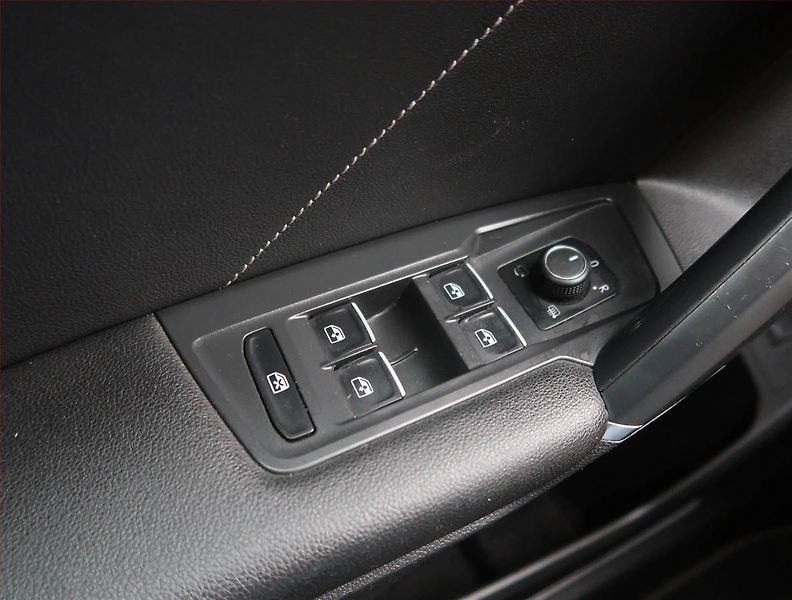 Volkswagen Tiguan Allspace (2019) R-Line 2.0 TSI - fotka 20 z 25