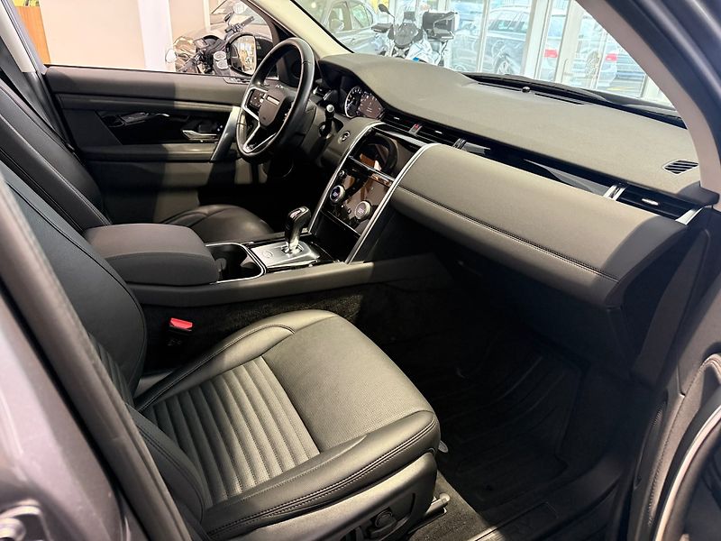 Land Rover Discovery Sport (2023) S D165 9AT AWD - fotka 9 z 28