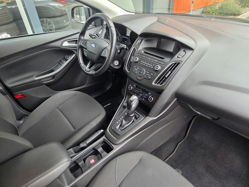 Ford Focus (2018) 1.6  16V AUTOMAT - fotka 5 z 9