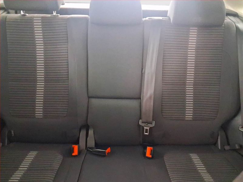 Volkswagen Tiguan (2011) Freestyle 2.0 TSI, 4X4 - fotka 10 z 16