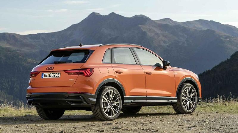 SUV Audi teď mají osmiúhelníkovou masku chladiče