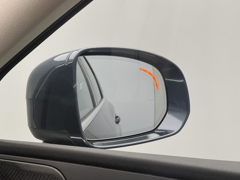 Volvo XC60 B4 AWD BRIGHT PLUS CZ 1.maj - fotka 21 z 51