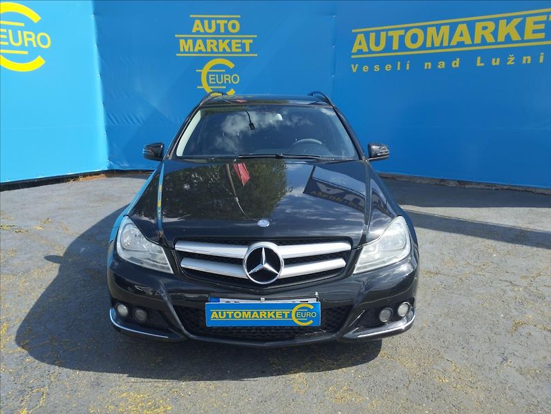 Mercedes-Benz Třídy C 2.2 CDi 150KW   2,1 - fotka 2 z 22