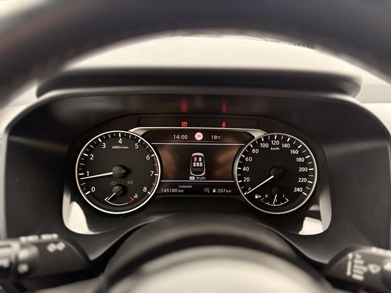 Nissan Qashqai (2022) 1.3 MHEV,140PS,ZÁRUKA - fotka 31 z 37