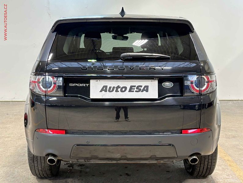 Land Rover Discovery Sport (2018) 2.0 TD4 4X4, AT, bixen, panor - fotka 5 z 18