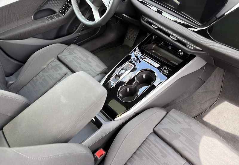 Audi A6 TDI quattro Pano Tech+ 360 - fotka 9 z 11