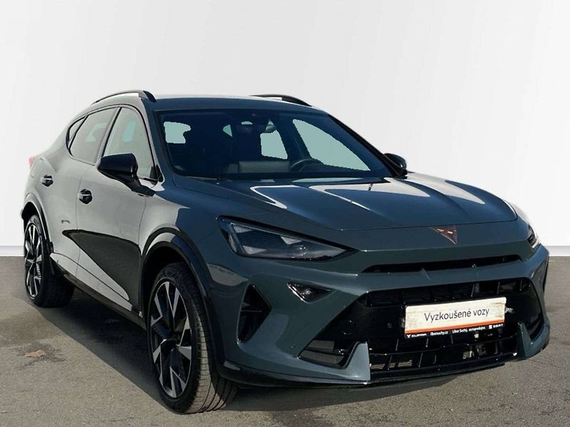 Cupra Formentor (2025) 1.5 eTSI DSG - fotka 8 z 20