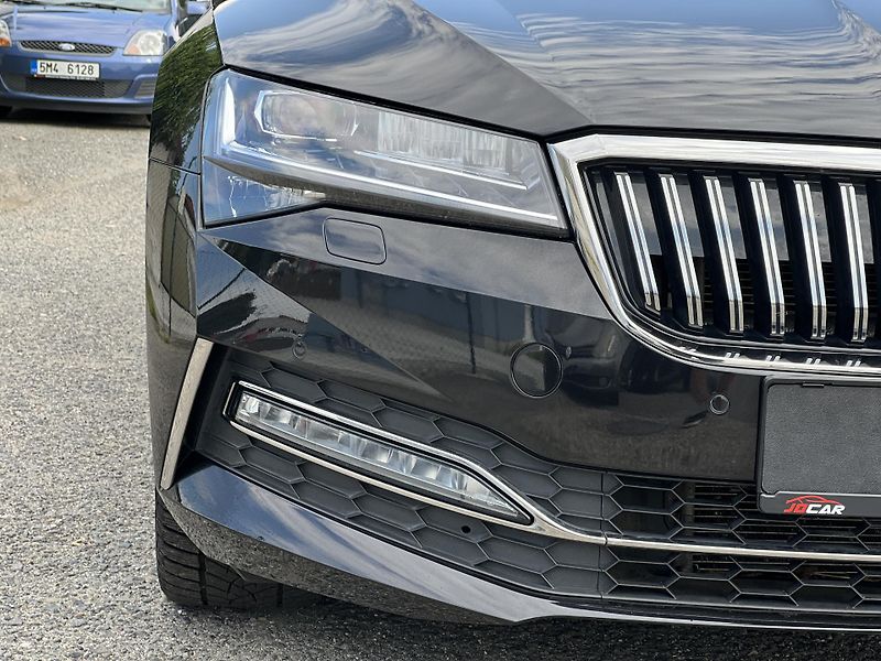 Škoda Superb 2.0TDi 110kw L&K ČR 1.MAJ DPH - fotka 44 z 50