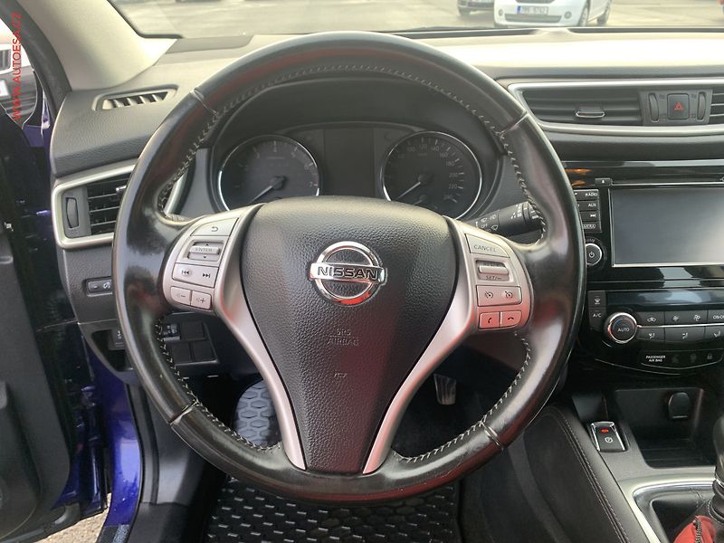 Nissan Qashqai (2015) 1.2i, ČR, Navi, AC - fotka 13 z 19