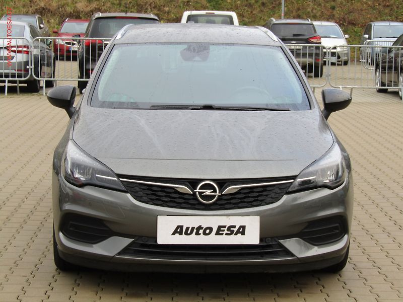 Opel Astra (2021) 1.5 CDTi, AT, LED, AC - fotka 2 z 20