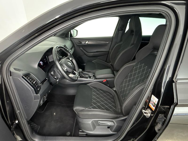 Škoda Karoq Sportline DSG - fotka 7 z 26