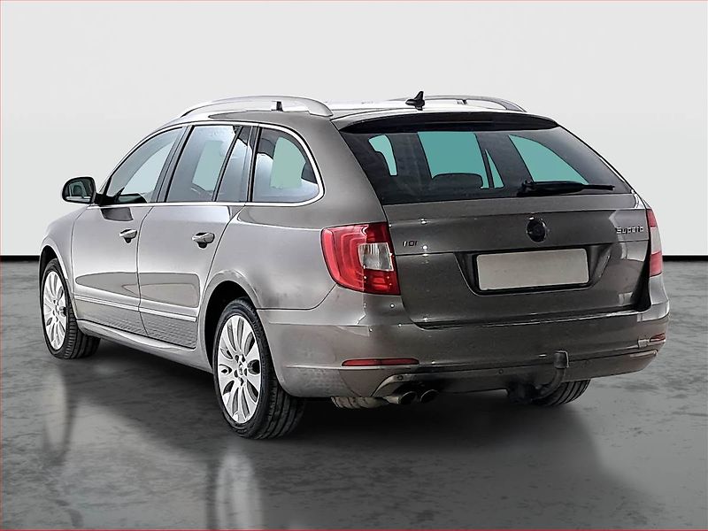 Škoda Superb (2010) 2.0 TDI, Automat, Navi, Xenony - fotka 4 z 22