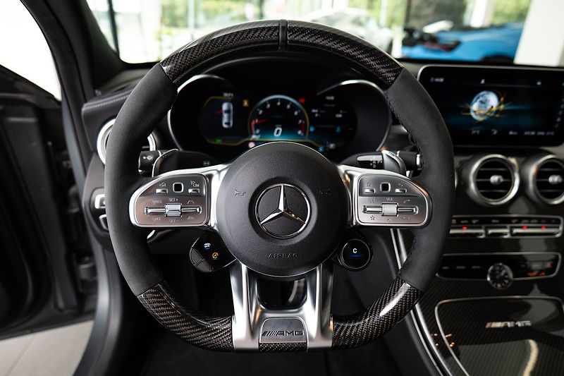 Mercedes-Benz Třídy C C63 S AMG Burmester/360/Pano - fotka 6 z 22