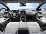 Jaguar XE.