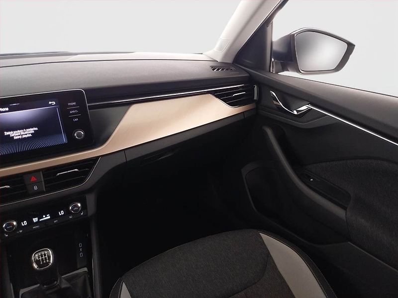Škoda Kamiq (2021) Style 1.5 TSI - fotka 8 z 23