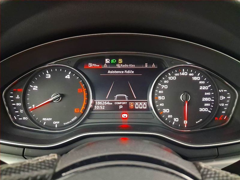 Audi A4 (2022) S-Line 40 TDI - fotka 11 z 19