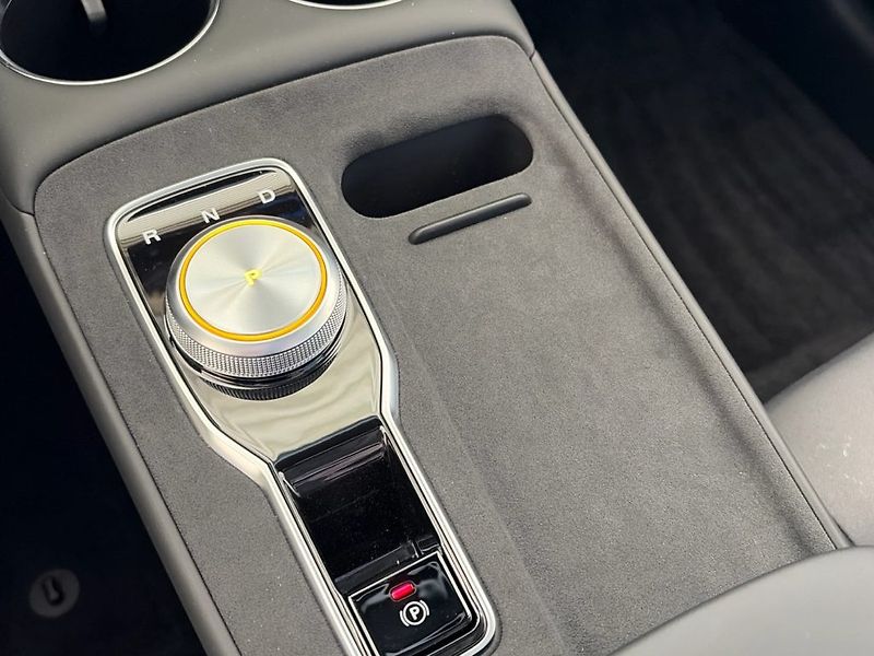 MG MGS5 EV (2026) S5 EV Emotion 49kWh - fotka 16 z 21