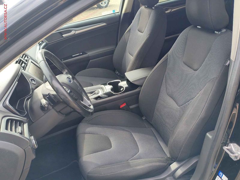 Ford Mondeo (2016) 2.0TDCi 4x4, 2.maj,ČR, AT - fotka 9 z 18