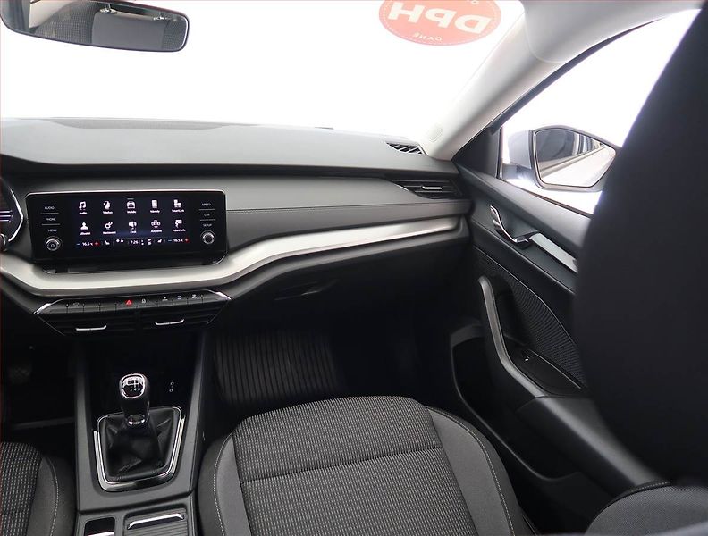 Škoda Octavia (2023) Ambition 2.0 TDI - fotka 8 z 25