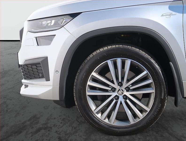 Škoda Kodiaq (2023) 2.0 TDI, 53TKM,Laurin,Matrix - fotka 15 z 24