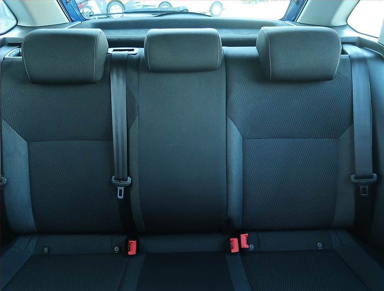 Škoda Rapid (2015) Spaceback 1.2 TSI, Serv.kniha - fotka 10 z 16