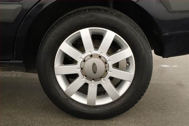 Ford Fusion (2007) 1.4, po STK, slušný stav - fotka 11 z 14