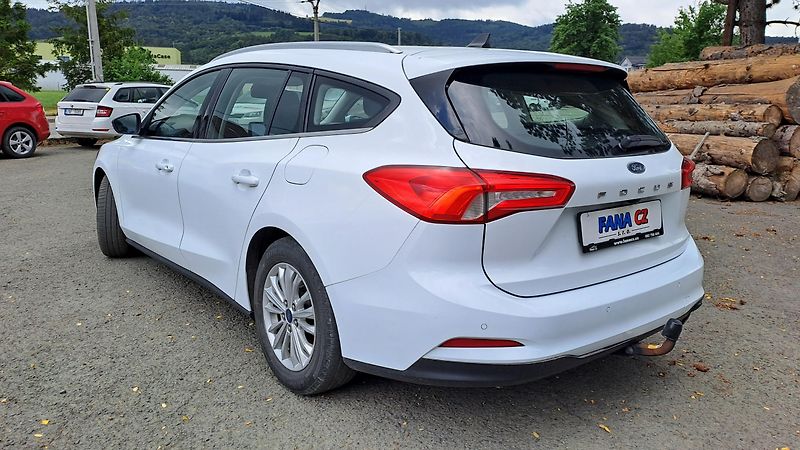 Ford Focus 1.5 EcoBlue Titanium Automat - fotka 5 z 27