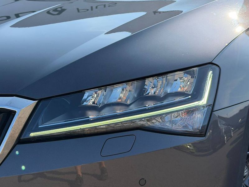 Škoda Superb Style 1,5 TSI 110 kW 6° MP - fotka 32 z 32