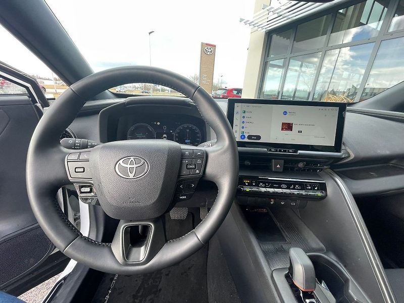 Toyota C-HR 1.8 Hybrid automat 140HP Style - fotka 16 z 23