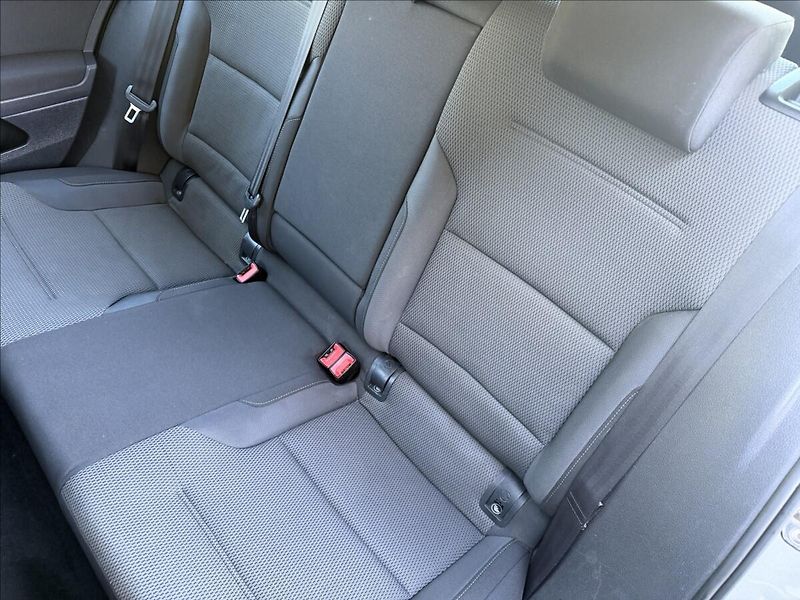 Volkswagen Golf VII 1.2 TSI Comfortline - fotka 12 z 13