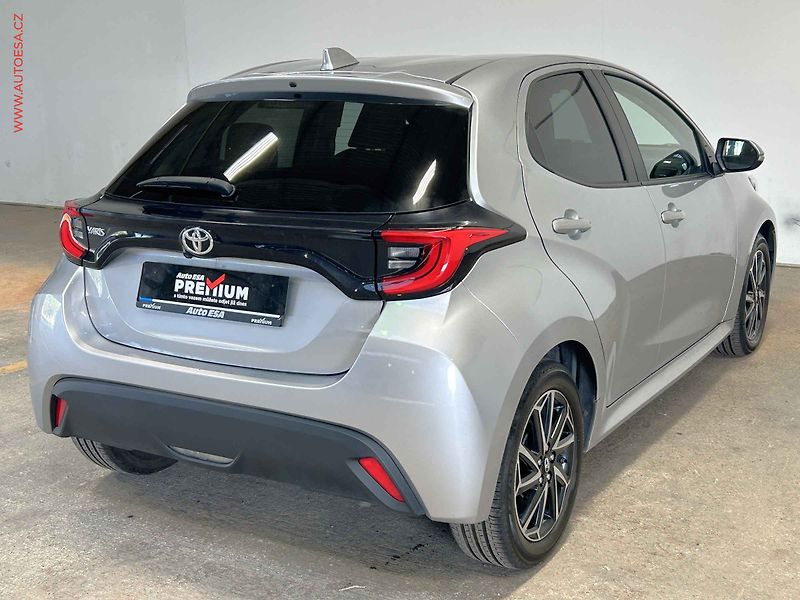 Toyota Yaris (2023) 1.5VVT-i, ČR, LED, AC - fotka 4 z 16