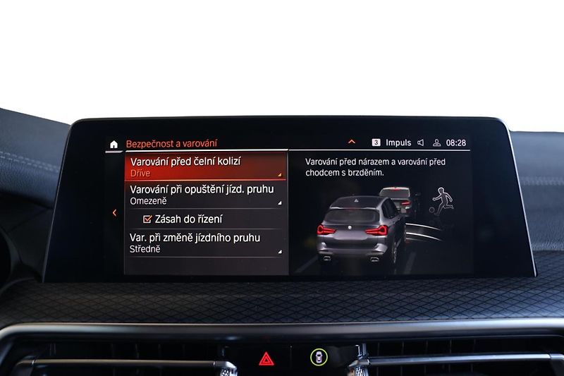 BMW X3 xDrive20d - fotka 14 z 25