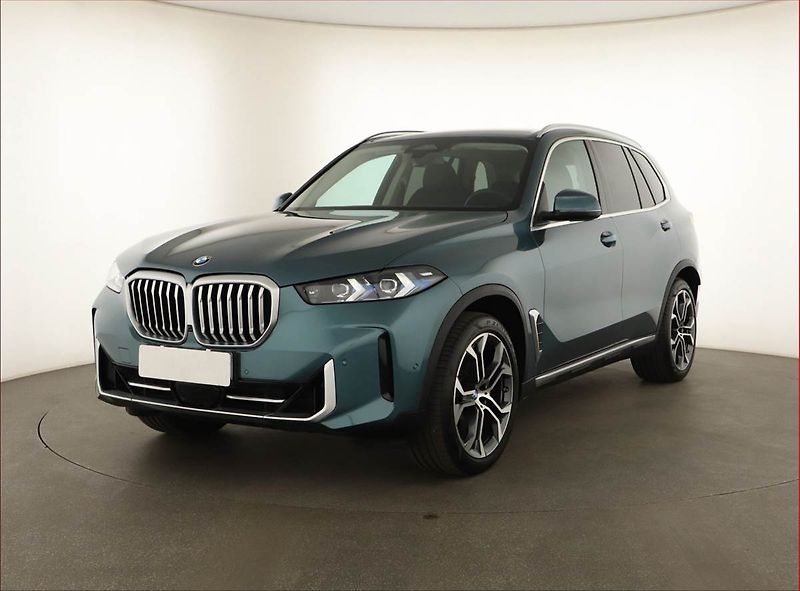 BMW X5 (2025) xDrive30d - fotka 2 z 20