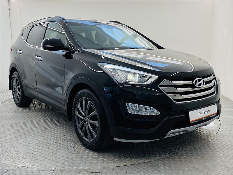 Hyundai Santa Fe 2,2 CRDi 145kW Style 4x4 - fotka 26 z 27