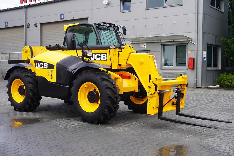 JCB (2019) 535-95 / 3.5 T / range 9.5 m - fotka 3 z 24