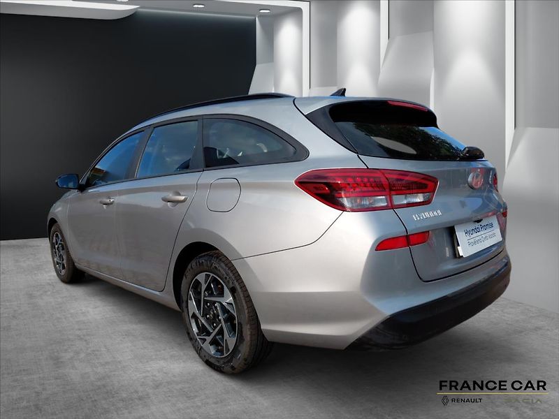 Hyundai i30 1,0   1.0 T-GDi Smart - fotka 7 z 25
