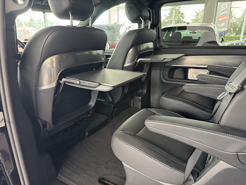 Mercedes-Benz Třídy V (2026) V300d 4M AMG XL EXCLUSIVE - fotka 17 z 46