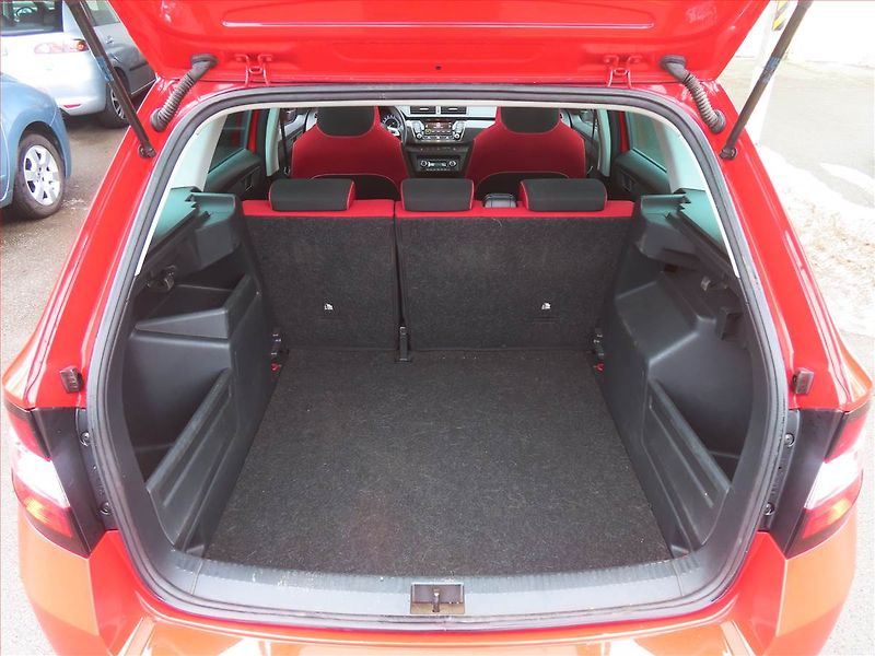 Škoda Fabia (2017) Monte Carlo 1.0 TSI, Automat - fotka 14 z 17