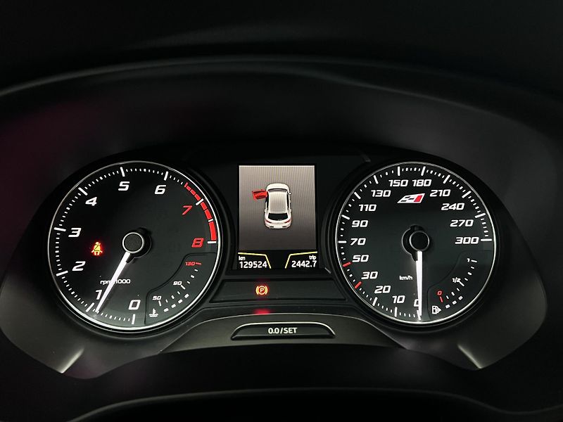 Seat Leon Cupra 300, 221 kW, REZERVACE - fotka 19 z 34