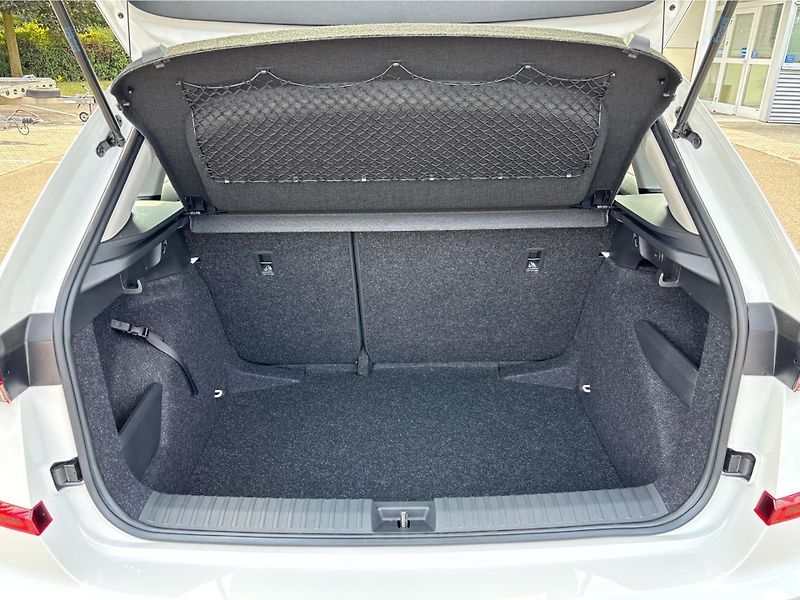 Škoda Kamiq 1.0 TSi 85 kW SELECTION - fotka 25 z 26