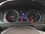 Volkswagen Golf (2017) 1.0 TSI, Tempomat - náhled 11