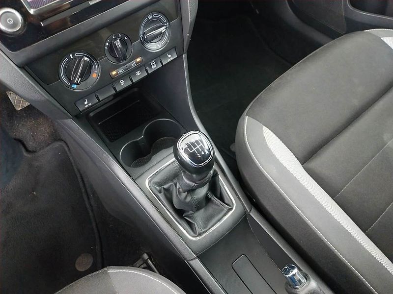Škoda Rapid (2018) Ambition 1.0 TSI - fotka 13 z 17