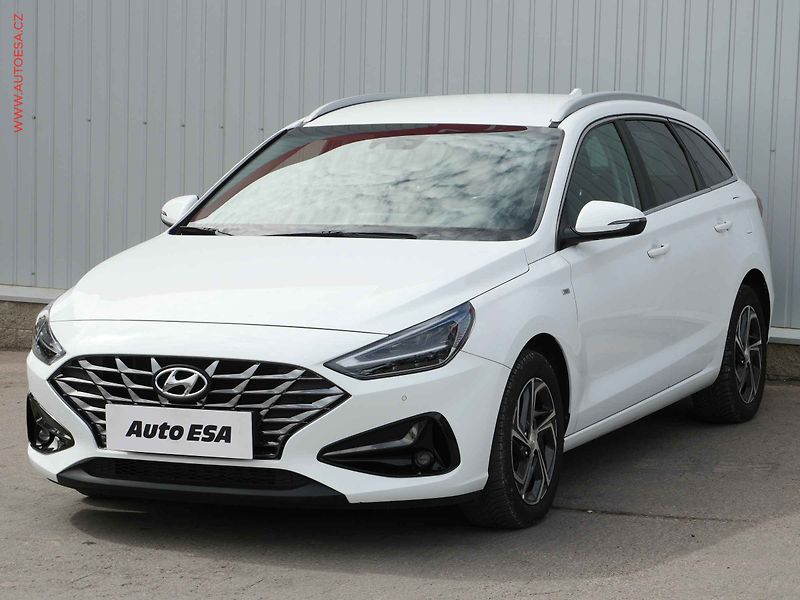 Hyundai i30 (2022) 1.5 T-GDi, ČR, Smart, AT, LED - fotka 3 z 20