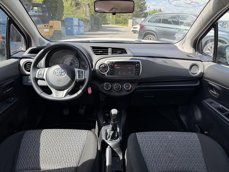 Toyota Yaris 1.4 D4D 66kW - fotka 10 z 21