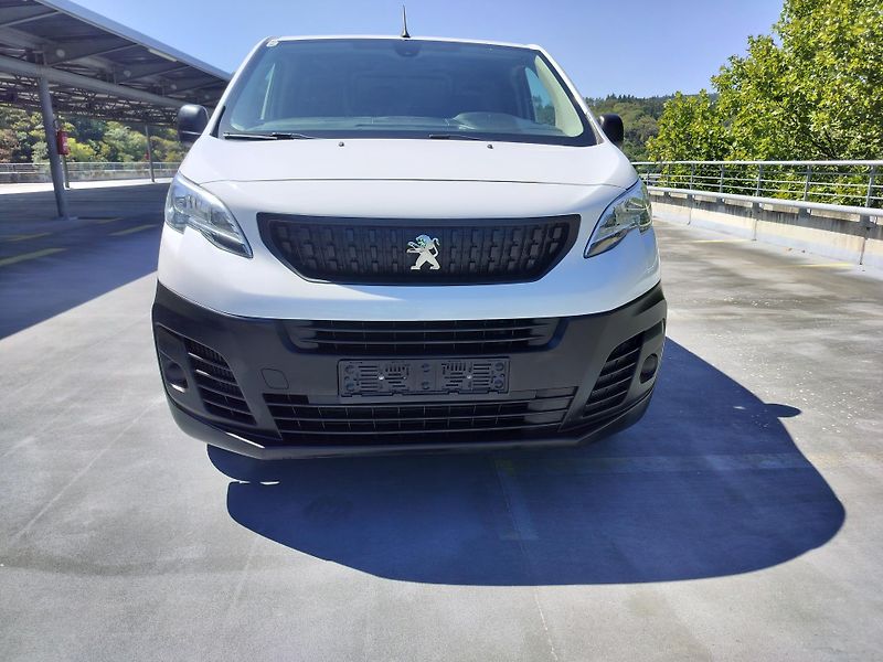 Peugeot Expert 1.5 BlueHDI - fotka 2 z 24
