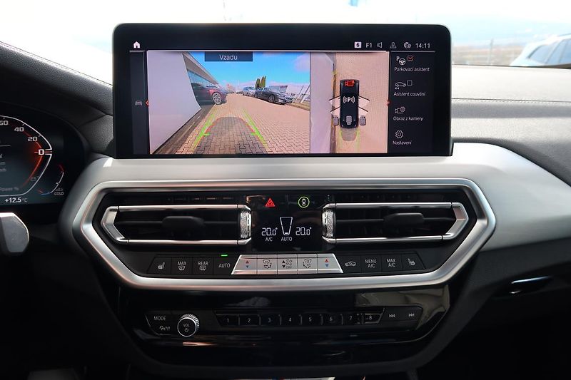 BMW X4 M40d - fotka 9 z 15