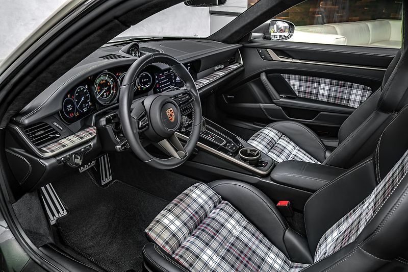 Porsche 911 TURBO 50 YEARS Keramiky Pano - fotka 14 z 30