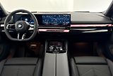 BMW Řada 5 540d xDrive Touring - náhled 15