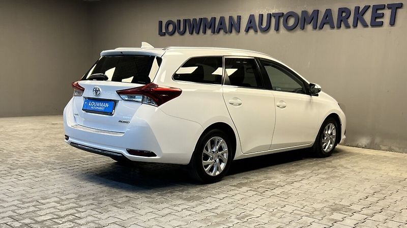 Toyota Auris Valvematic Touring Sports Acti - fotka 2 z 16