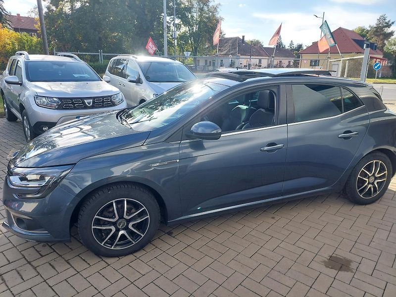Renault Mégane (2018) IV. Bose TCe 130 - fotka 5 z 42